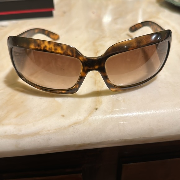 Chanel Sunglasses. - Picture 2 of 7